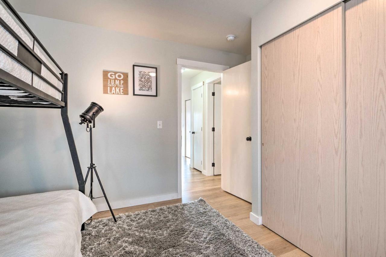 Chic Chelan Condo With Balcony, Walk To Lake And Dtwn! Exterior foto
